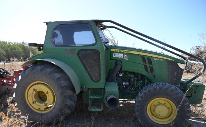 Recovered John Deere tractor model 5125 ML, Monday